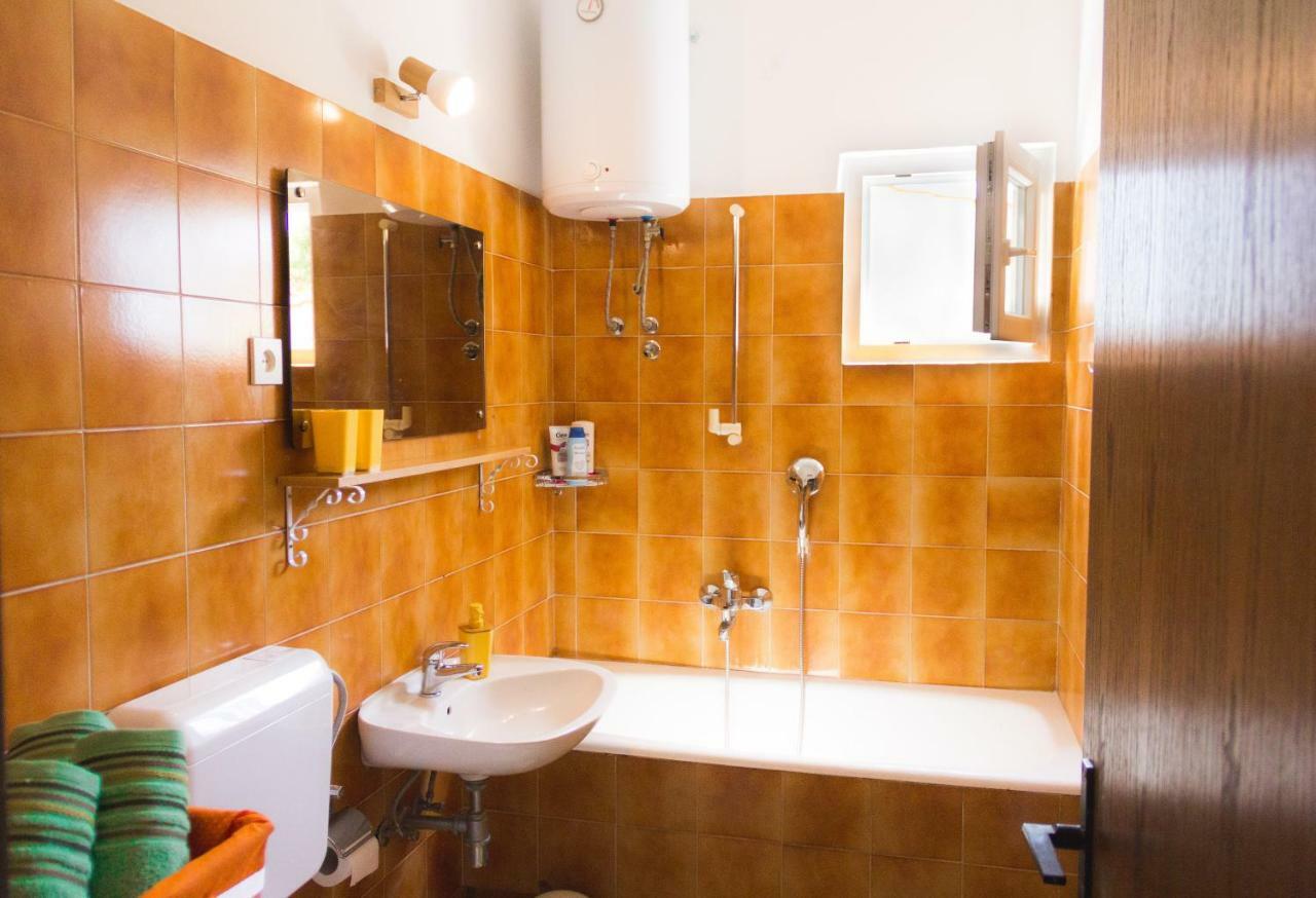 Holiday Home Laurea Supetar Buitenkant foto