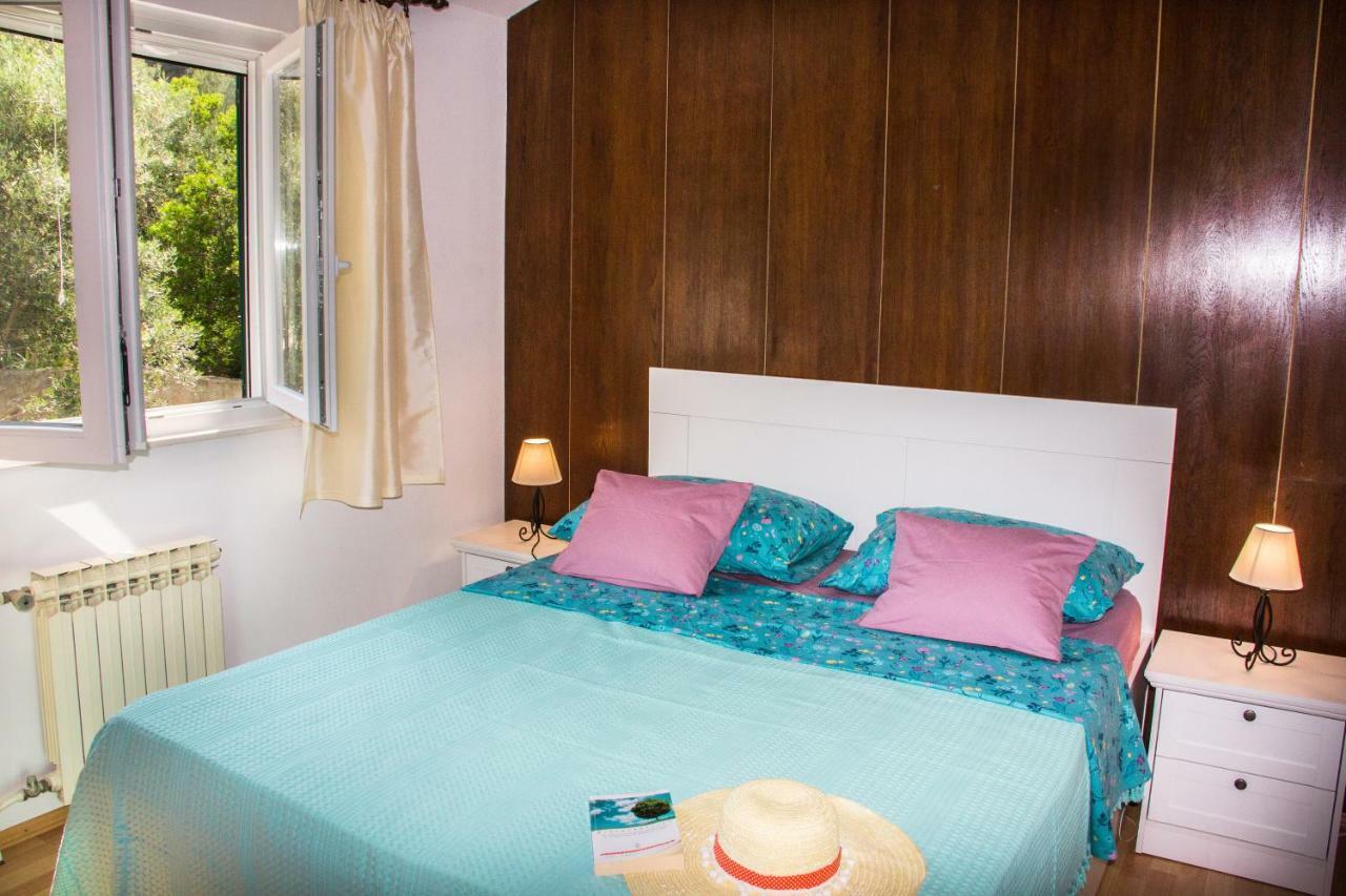 Holiday Home Laurea Supetar Buitenkant foto